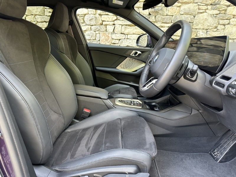 2025 (75) BMW 1 SERIES 120 M Sport 5dr  5379828