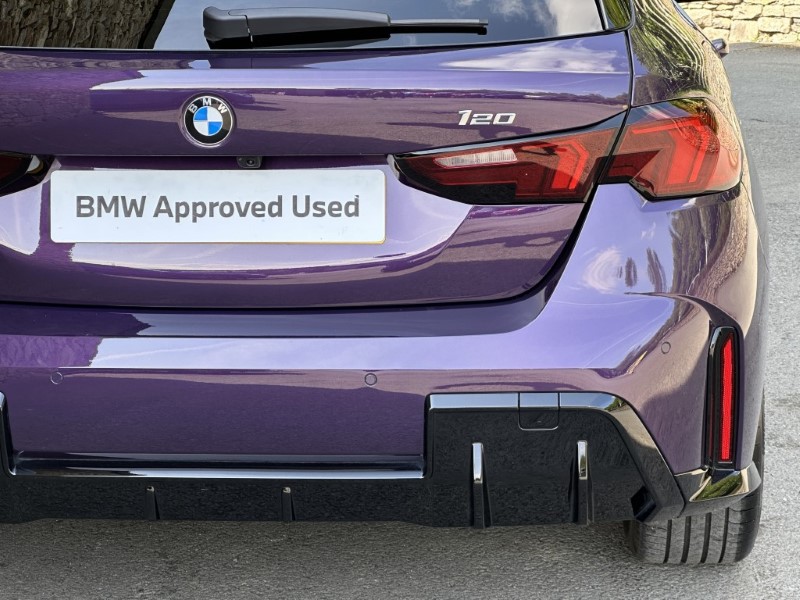 2025 (75) BMW 1 SERIES 120 M Sport 5dr  5379823