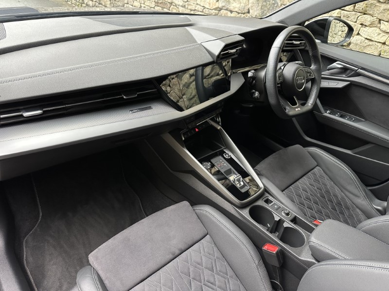 2022 (72) AUDI A3 35 TDI Edition 1 4dr S Tronic 5303855