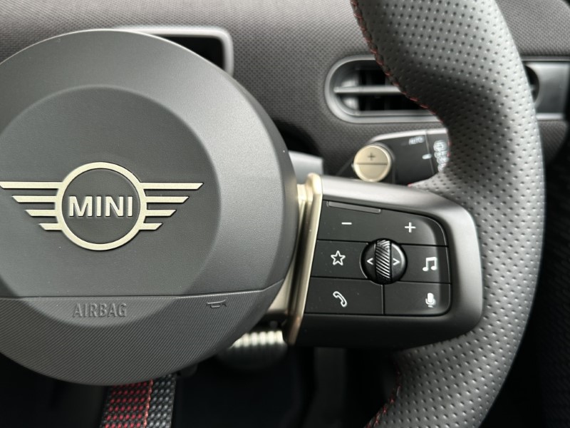 2026 (26) MINI COOPER 2.0 John Cooper Works 3dr Auto 5277424