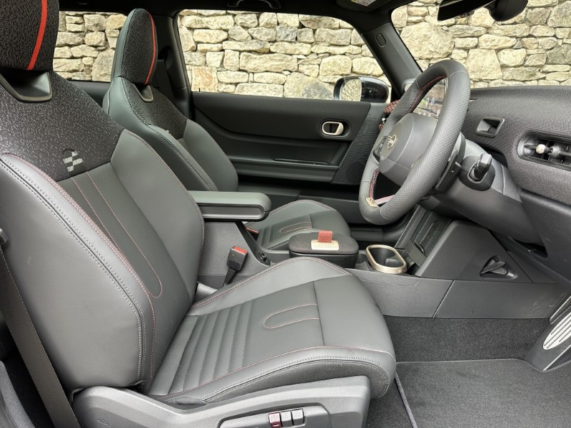 2026 (26) MINI COOPER 2.0 John Cooper Works 3dr Auto 5277404