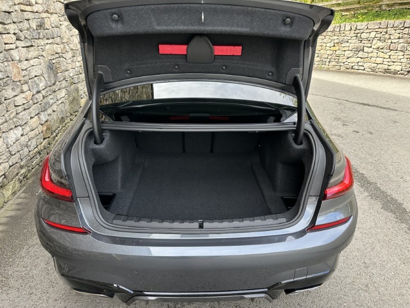 2022 (22) BMW 3 SERIES M340i xDrive MHT 4dr Step Auto 5302431