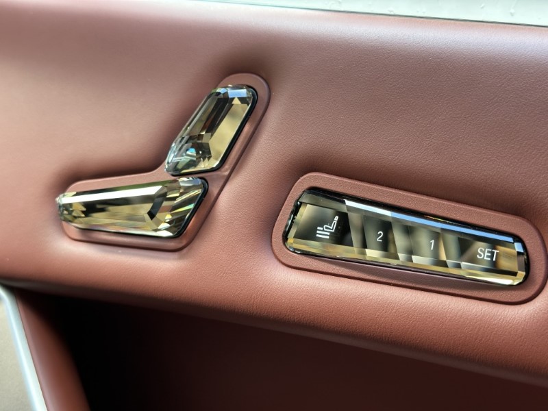 2023 (23) BMW iX 455kW M60 111.5kWh 5dr Auto 5341566