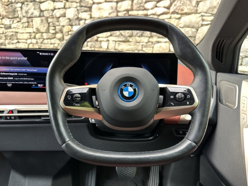 2023 (23) BMW iX 455kW M60 111.5kWh 5dr Auto 5341597