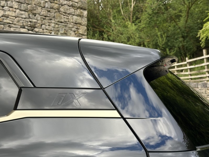 2023 (23) BMW iX 455kW M60 111.5kWh 5dr Auto 5341596