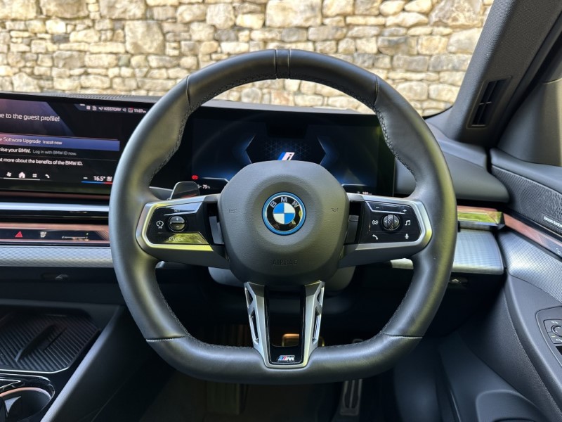 2024 (24) BMW I5 250kW eDrive40 M Sport Pro 84kWh 4dr Auto 5322598