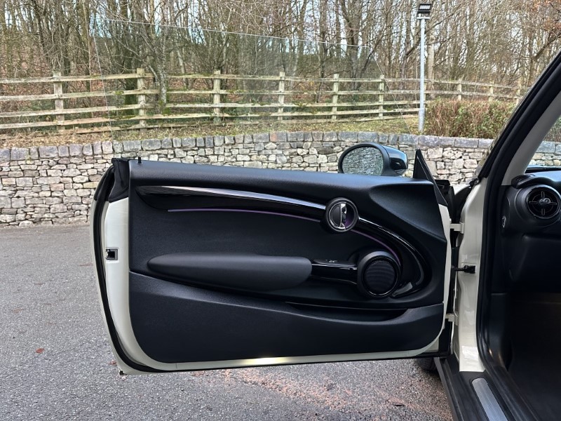 2022 (22) MINI HATCHBACK 1.5 Cooper Classic 3dr 5305980