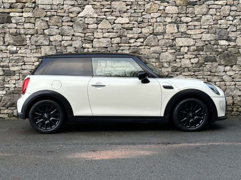 2022 (22) MINI HATCHBACK 1.5 Cooper Classic 3dr 5305929
