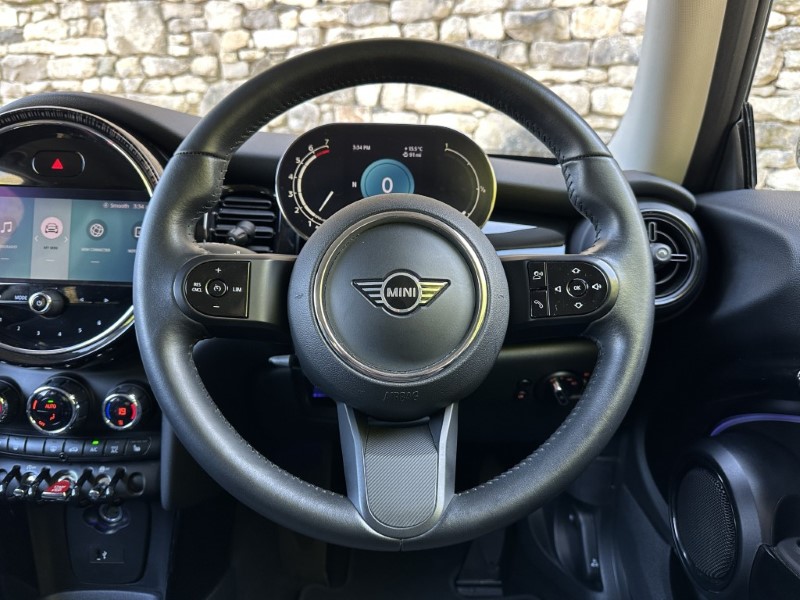 2022 (22) MINI HATCHBACK 1.5 Cooper Classic 3dr 5324229