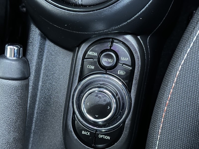 2022 (22) MINI HATCHBACK 1.5 Cooper Classic 3dr 5305948