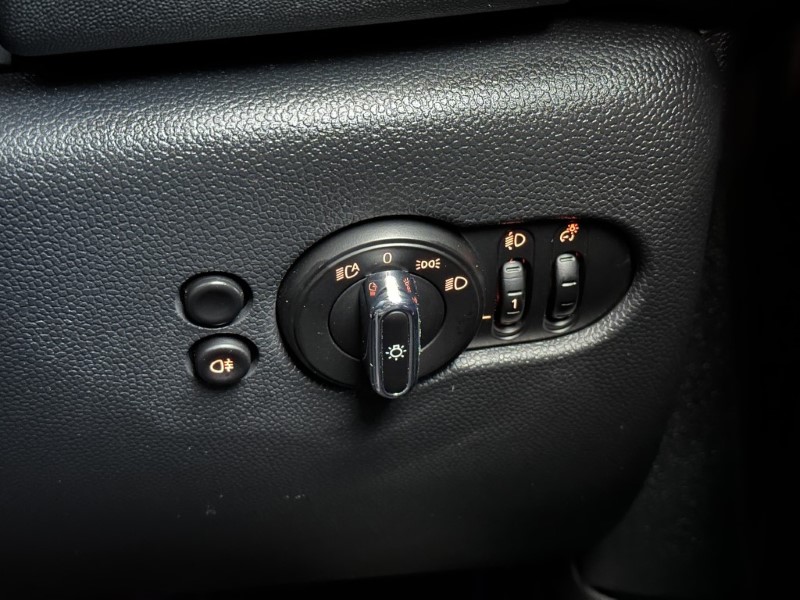 2022 (22) MINI HATCHBACK 1.5 Cooper Classic 3dr 5305946