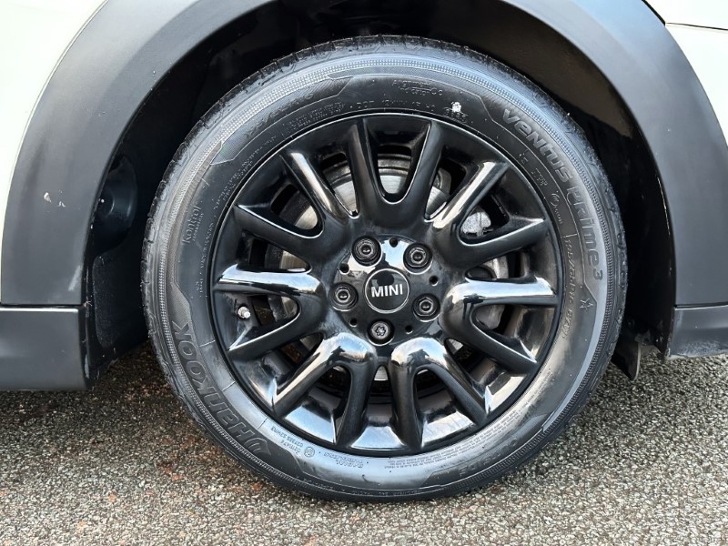 2022 (22) MINI HATCHBACK 1.5 Cooper Classic 3dr 5305983
