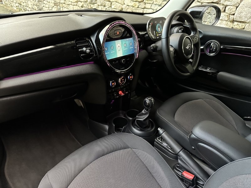 2022 (22) MINI HATCHBACK 1.5 Cooper Classic 3dr 5305957