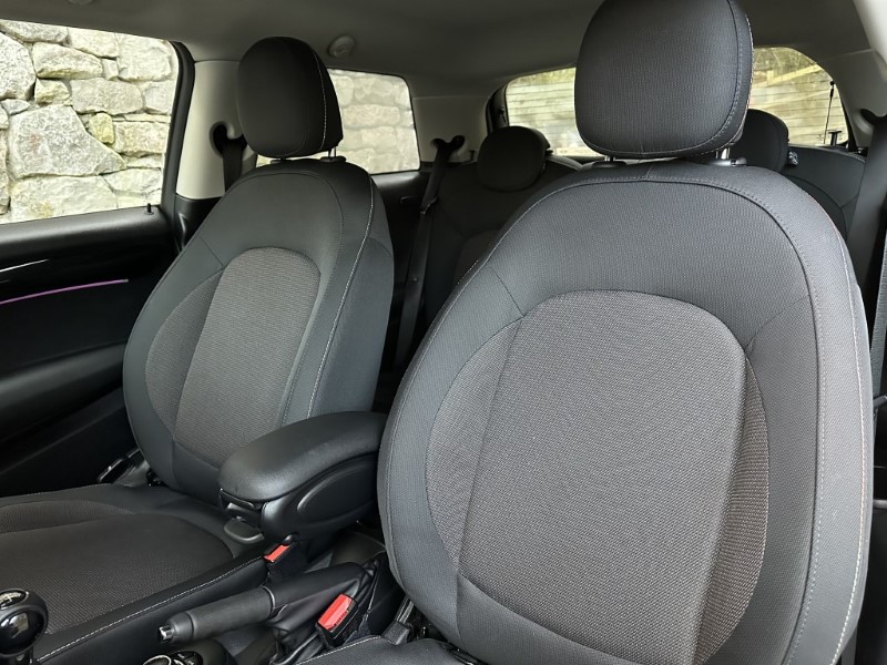 2022 (22) MINI HATCHBACK 1.5 Cooper Classic 3dr 5305959