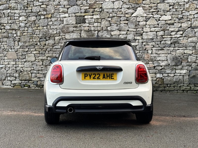 2022 (22) MINI HATCHBACK 1.5 Cooper Classic 3dr 5305966