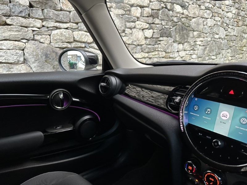 2022 (22) MINI HATCHBACK 1.5 Cooper Classic 3dr 5305952