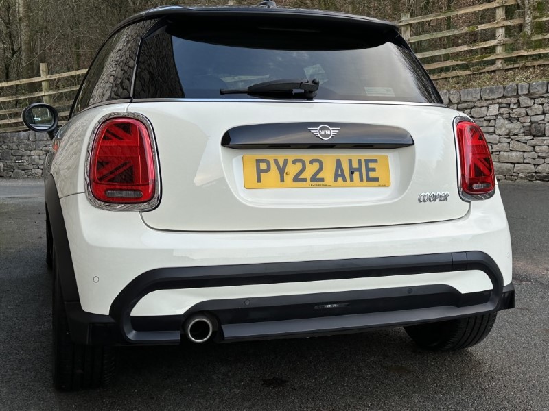 2022 (22) MINI HATCHBACK 1.5 Cooper Classic 3dr 5305933