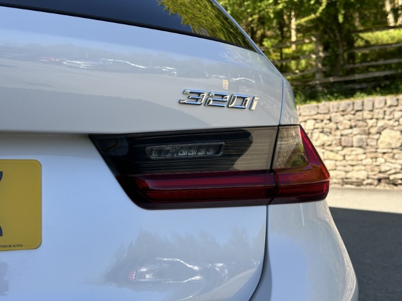 2023 (23) BMW 3 SERIES 320i M Sport 5dr Touring  5334400