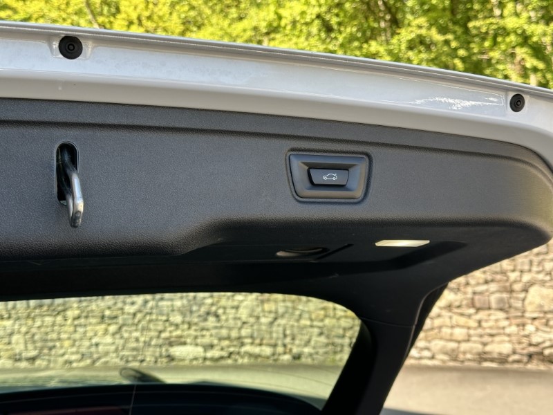 2023 (23) BMW 3 SERIES 320i M Sport 5dr Touring  5334396