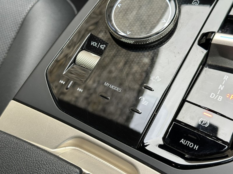 2022 (72) BMW iX xDrive40 M Sport Edition 5360169