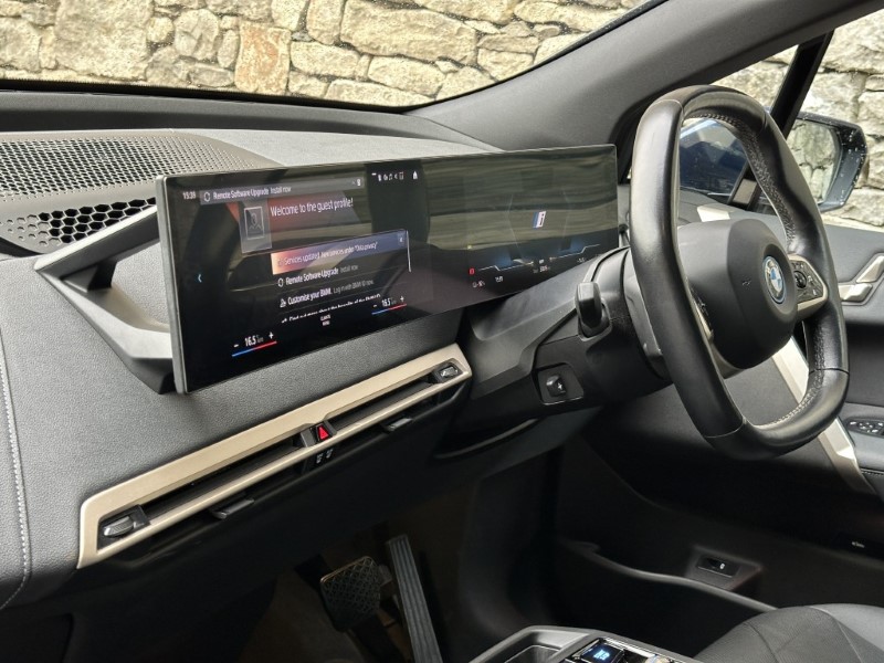 2022 (72) BMW iX xDrive40 M Sport Edition 5360178