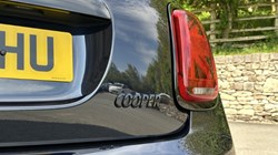 2022 (72) MINI HATCHBACK 1.5 Cooper Sport 3dr Auto 5357443