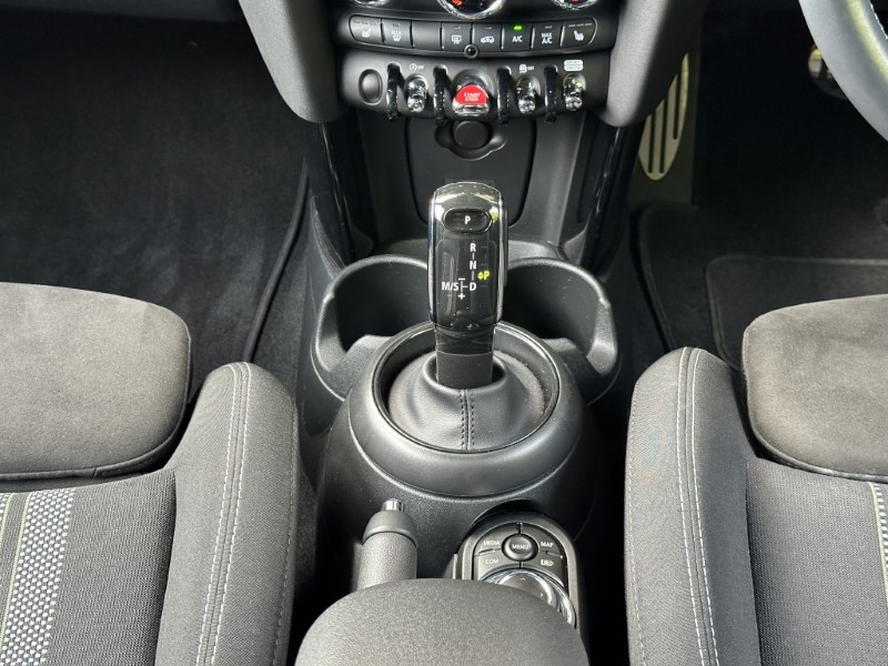 2022 (72) MINI HATCHBACK 1.5 Cooper Sport 3dr Auto 5357489