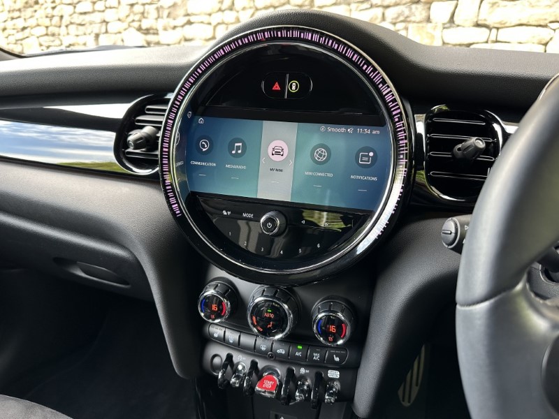 2022 (72) MINI HATCHBACK 1.5 Cooper Sport 3dr Auto 5357479