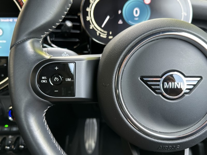 2022 (72) MINI HATCHBACK 1.5 Cooper Sport 3dr Auto 5357459
