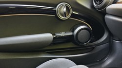 2022 (72) MINI HATCHBACK 1.5 Cooper Sport 3dr Auto 5357456