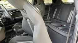 2022 (72) MINI HATCHBACK 1.5 Cooper Sport 3dr Auto 5357471