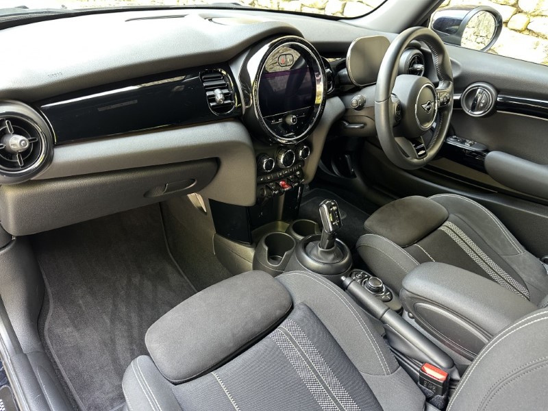 2022 (72) MINI HATCHBACK 1.5 Cooper Sport 3dr Auto 5357464
