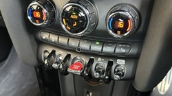 2022 (72) MINI HATCHBACK 1.5 Cooper Sport 3dr Auto 5357453