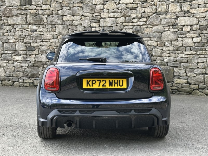 2022 (72) MINI HATCHBACK 1.5 Cooper Sport 3dr Auto 5357480