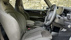 2022 (72) MINI HATCHBACK 1.5 Cooper Sport 3dr Auto 5357446