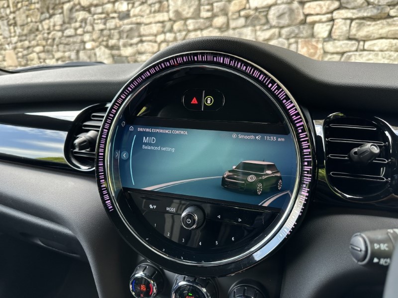 2022 (72) MINI HATCHBACK 1.5 Cooper Sport 3dr Auto 5357476
