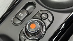 2020 (20) MINI CLUBMAN 1.5 Cooper Sport 6dr Auto 5328009