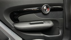 2020 (20) MINI CLUBMAN 1.5 Cooper Sport 6dr Auto 5328003