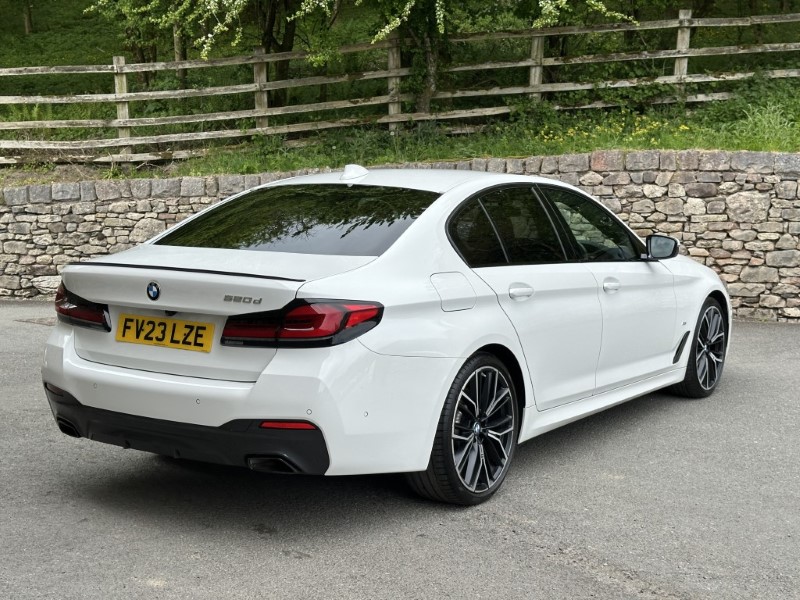 2023 (23) BMW 5 SERIES 520d MHT M Sport 4dr Saloon 5358848