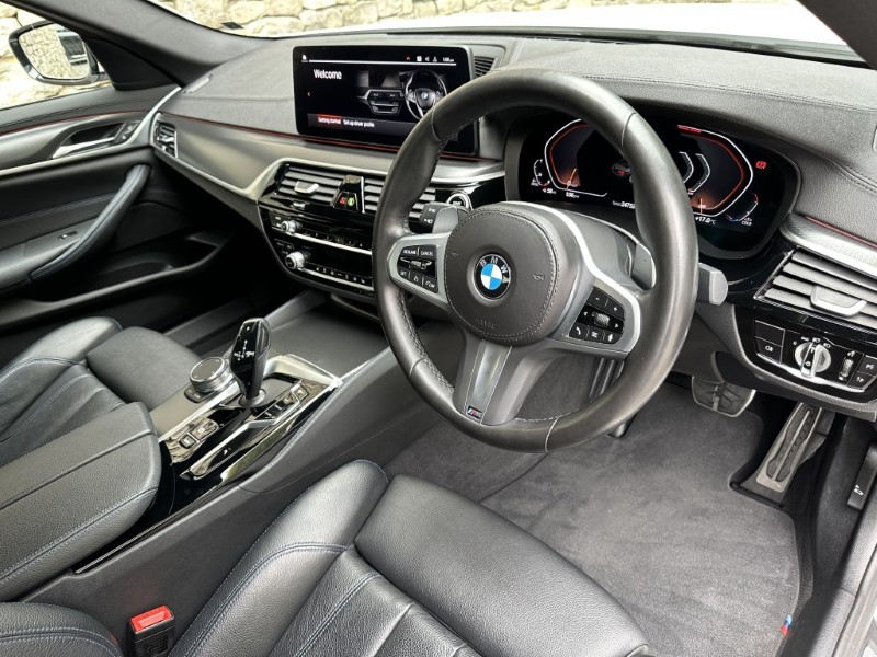 2023 (23) BMW 5 SERIES 520d MHT M Sport 4dr Saloon 5358786