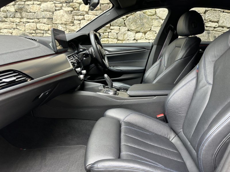 2023 (23) BMW 5 SERIES 520d MHT M Sport 4dr Saloon 5358806