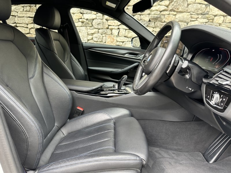 2023 (23) BMW 5 SERIES 520d MHT M Sport 4dr Saloon 5358787