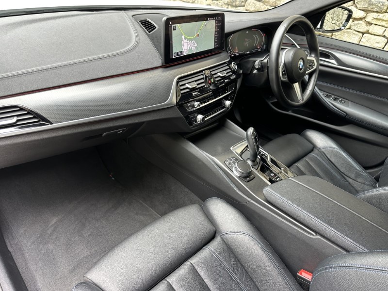 2023 (23) BMW 5 SERIES 520d MHT M Sport 4dr Saloon 5358807