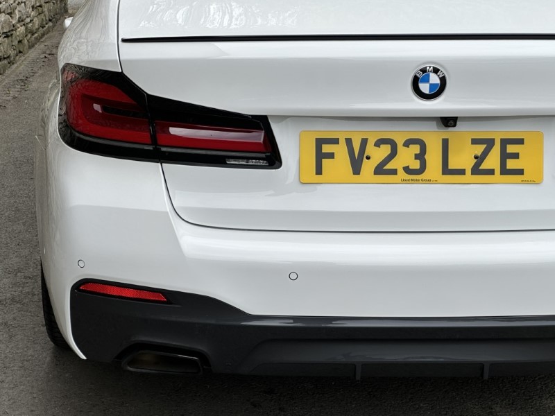 2023 (23) BMW 5 SERIES 520d MHT M Sport 4dr Saloon 5358781
