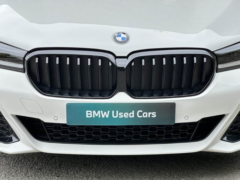 2023 (23) BMW 5 SERIES 520d MHT M Sport 4dr Saloon 5358842