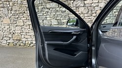 2018 (18) BMW X1 sDrive 18i Sport 5dr 5398087
