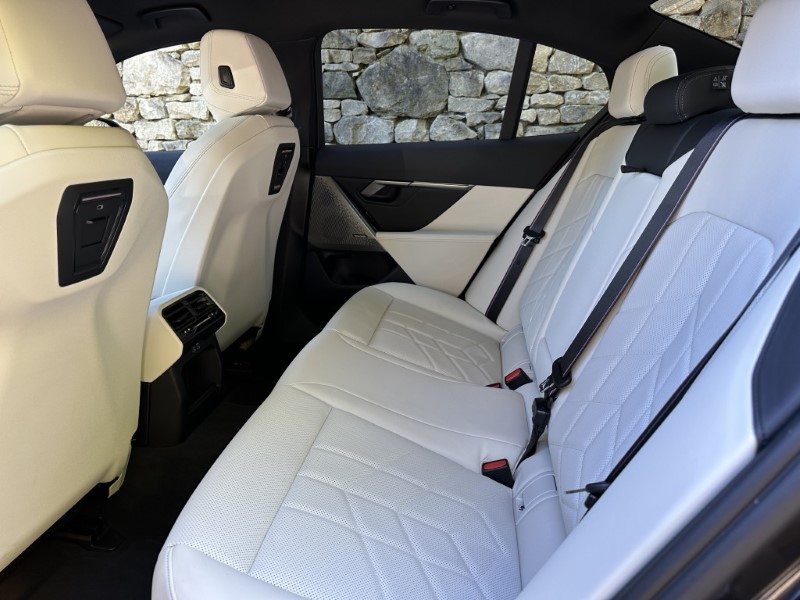 2025 (75) BMW 5 SERIES 520i M Sport Pro Saloon 5331527