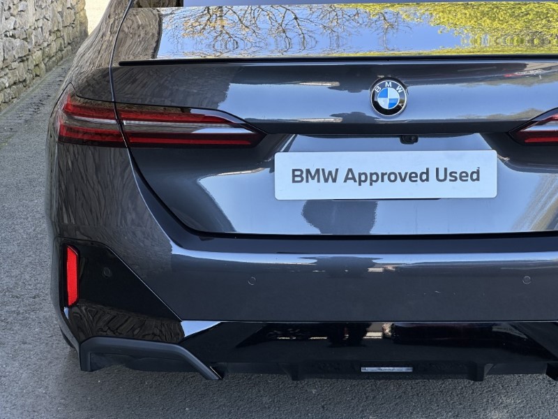 2025 (75) BMW 5 SERIES 520i M Sport Pro Saloon 5331501