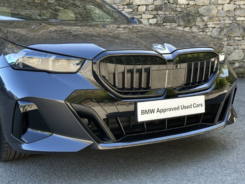2025 (75) BMW 5 SERIES 520i M Sport Pro Saloon 5331562