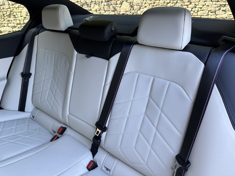 2025 (75) BMW 5 SERIES 520i M Sport Pro Saloon 5331545